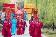 提亲三天见死人，传统文化中的预兆与解梦解析