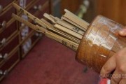 临浦寺庙求签指南，如何在寺庙中找到合适的签