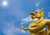 好，用户想要一篇关于属龙人梦到周公解梦的文章，标题和内容都需要写出来。首先，我得确定标题，可能需要结合属龙和周公，比如属龙人梦到周公解梦的象征意析。这样既点明了主题，又有一定的吸引力