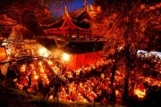永康方岩寺庙求签，历史与现代的交融