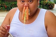 搞笑，吉时已到，穿秋裤也成话题