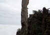 开山遇巨蟒，预兆与解梦的启示