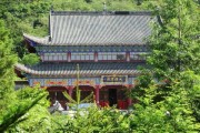 寺求签，一场跨越的仪式