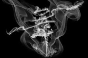 好，用户让我写一篇关于托梦是什么意思周公解梦的文章，标题是托梦与周公解梦，解读梦的奥秘。首先，我需要明确文章的结构，确保内容不少于913个字