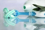 好，用户让我写一篇关于宅邸名字吉凶的文章，先写标题，再写内容，内容不少于972个字。首先，我需要确定一个吸引人的标题，可能结合传统和现代需求，比如宅邸名字吉凶，传统与现代选择的融合