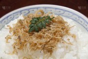 梦见吃鱼和米饭，解梦解析与生活启示