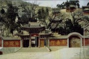 釜山龙隐寺求签地点解析，如何找到神明的指引