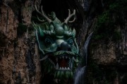 好，用户让我写一篇关于青龙古庙解签怎么去解签的文章，先写标题，再写内容，内容不少于961个字。首先，我需要理解用户的需求。看起来用户对古庙解签感兴趣，可能对传统文化或神秘学感兴趣