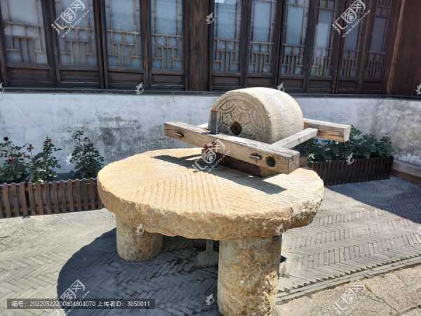 磨盘，解读中的平衡之匙,象征,八字,与和谐,第1张
