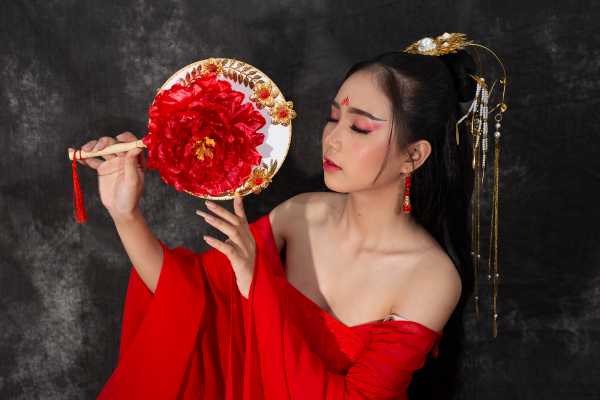 幸福之花，解析富贵花的吉凶,象征,命运,与和谐,第1张