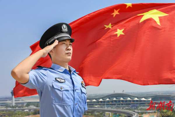 警察算命电视剧，隐藏在现代都市的神秘力量,命运,挑战,算命,第1张