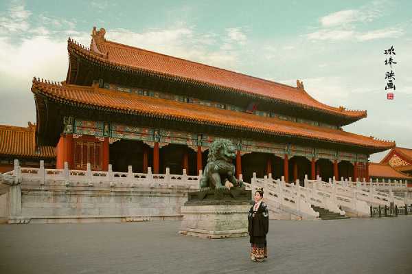 宫群嫔妃日常签，解密古代嫔妃的日常生活与礼仪,命运,文化智慧,解签技巧,第1张