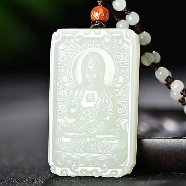 梦见玉牌吊坠，周公解梦的启示与解读,象征,命运,事业,第1张