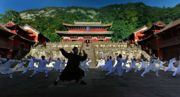 武当山第三签解签，解开人生之谜的秘密,象征,命运,挑战,第1张
