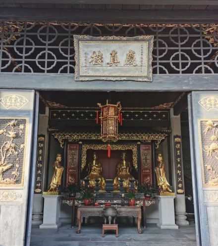 探秘佛山庙的求签文化，传统与现代的对话,事业,挑战,传统与现代,第1张