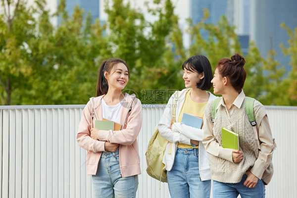 学生梦见白蛾，周公解的隐喻与启示,象征,挑战,解梦,第1张