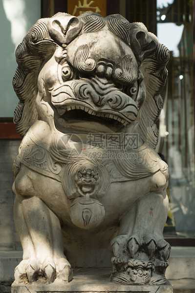 石狮，传统文化中的象征与意义,象征,挑战,自我,第1张