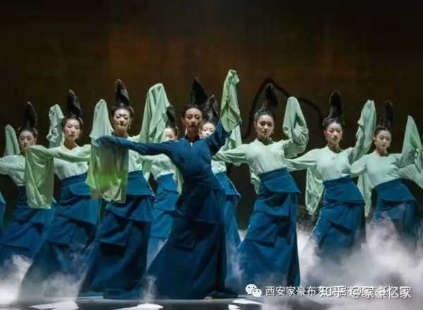 青线，生命的希望之色,象征,命运,挑战,第1张