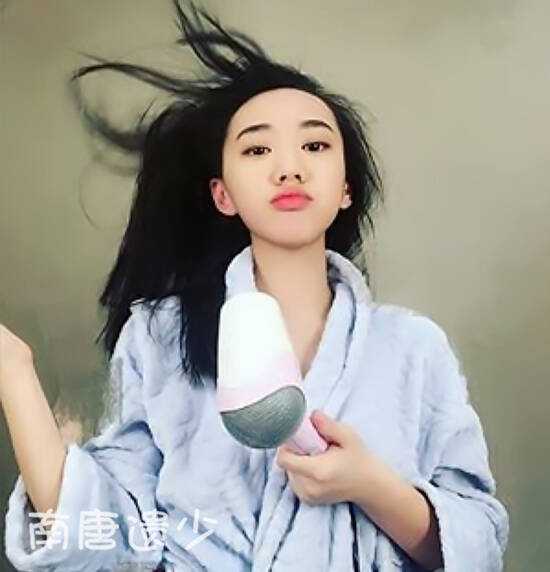 姓闫的女宝宝取名，传统与现代的融合之道,象征,希望,宝宝取名,第1张
