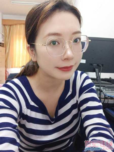 好，用户让我写一篇关于娜俊求签的文章，标题和内容都要写。首先，我需要理解娜俊求签是什么。可能是一个名字，或者是某种占卜方式。我先查一下娜俊这个名字，看看有没有相关的背景,命运,希望,能量,第1张
