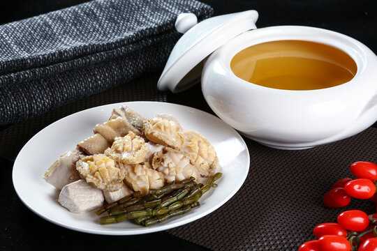 解梦梦见炖鸡汤，解读与启示,象征,自我,解梦,第1张