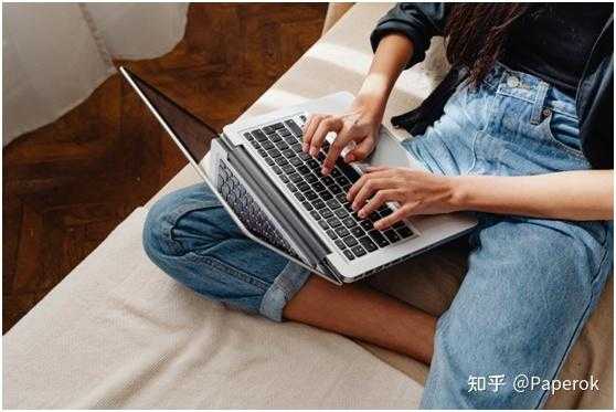 接下来是文章内容。首先，引言部分要介绍假山池塘的常见类型，比如自然山水、仿古假山、池塘景观等，说明它们在中的应用。，主体部分需要详细阐述禁忌，可以分为自然环境和人文布局两部分,风水布局,风水,装饰品,第1张