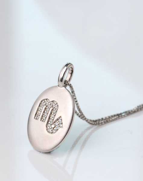 好，用户让我写一篇关于十二星座带的什么项链好的文章，先写标题，再写内容，内容不少于811个字。首先，标题要吸引人，可能用十二星座佩戴哪款项链最配这样的标题，既点明了主题，又有吸引力,象征,希望,自我,第1张