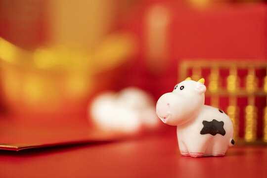 好，用户想要一篇关于牛年女宝宝取名的文章，关键词是牛年女宝宝取名用什么字。首先，我需要确定一个吸引人的标题，比如牛年女宝宝取名灵感，用‘牛’字搭配哪些字宝宝好听又,象征,事业,希望,第1张