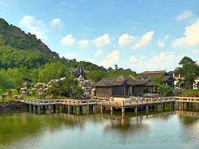 要吸引人,可能结合灵岩山和求签的主题,比如灵岩山求签,解读命运与自然的神秘联。这样既点明了主题,又有一定的神秘感,象征,命运,事业,第1张 要吸引人,可能结合灵岩山和求签的主题,比如灵岩山求签,解读命运与自然的神秘联。这样既点明了主题,又有一定的神秘感,象征,命运,事业,第1张