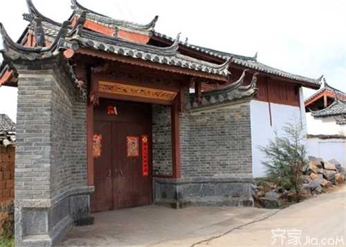 门前种什么最香好,植物选择与布局指南,象征,气场,能量,第1张 门前种什么最香好,植物选择与布局指南,象征,气场,能量,第1张