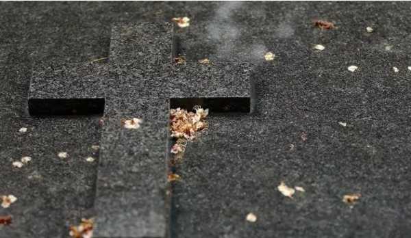 死蛆与周公解梦,的腐朽与象征,象征,解梦,周公解梦,第1张 死蛆与周公解梦,的腐朽与象征,象征,解梦,周公解梦,第1张