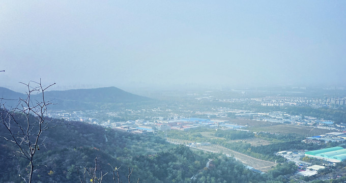 好,用户让我写一篇关于山上遇到云豹的预兆和解梦的文章,首先得确定标题。标题要简洁又能吸引人,可能用山上偶遇云豹,预兆与解梦这样的结构,象征,命运,事业,第1张 好,用户让我写一篇关于山上遇到云豹的预兆和解梦的文章,首先得确定标题。标题要简洁又能吸引人,可能用山上偶遇云豹,预兆与解梦这样的结构,象征,命运,事业,第1张