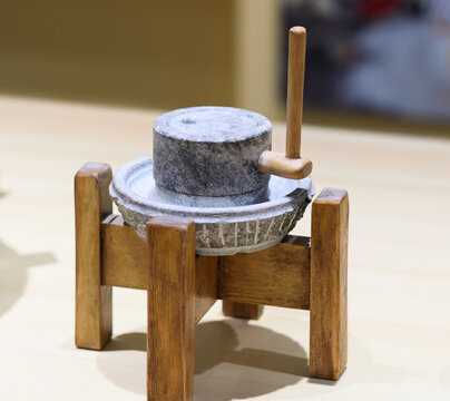 好,用户让我写一篇关于石磨滚子的文章,标题和内容都要写。首先,我需要理解什么是石磨滚子。石磨滚子可能是指某种工具或者象征,结合了石磨和滚子的元素,可能与滚动、旋转或者能量流动有关,象征,事业,气场,第1张 好,用户让我写一篇关于石磨滚子的文章,标题和内容都要写。首先,我需要理解什么是石磨滚子。石磨滚子可能是指某种工具或者象征,结合了石磨和滚子的元素,可能与滚动、旋转或者能量流动有关,象征,事业,气场,第1张