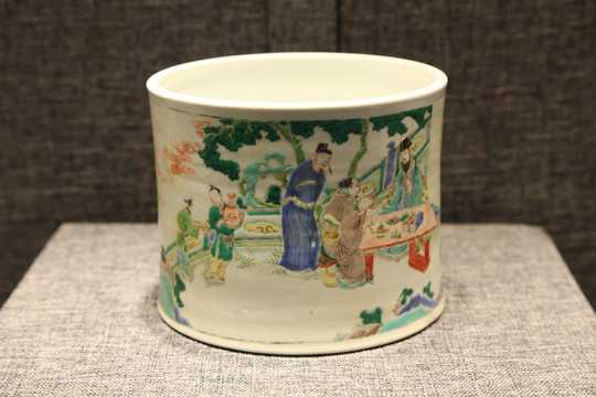 造型笔筒,解密室内的神秘力量,象征,希望,气场,第1张 造型笔筒,解密室内的神秘力量,象征,希望,气场,第1张