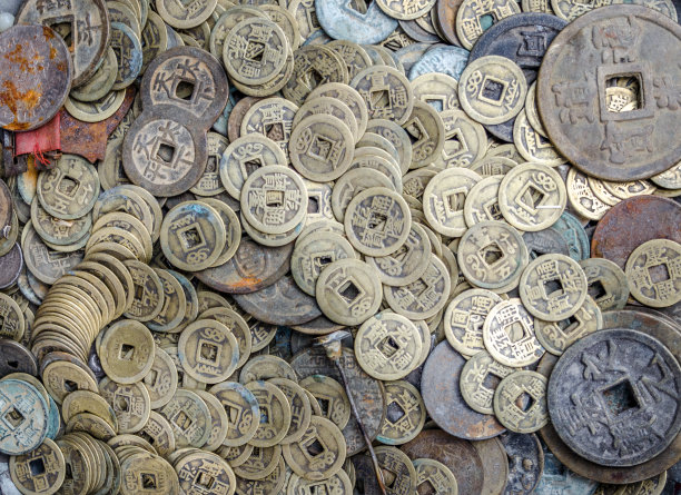 好，用户让我写一篇关于铜钱草生肖运势的文章，首先得确定标题。铜钱草在文化里象征着财富和，所以标题可以结合铜钱草和生肖，比如铜钱草生肖运势，财星照耀下的独特运势解析,象征,事业,希望,第1张