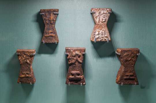 梦见灌注铁锭，周公解梦的启示,象征,自我,解梦,第1张