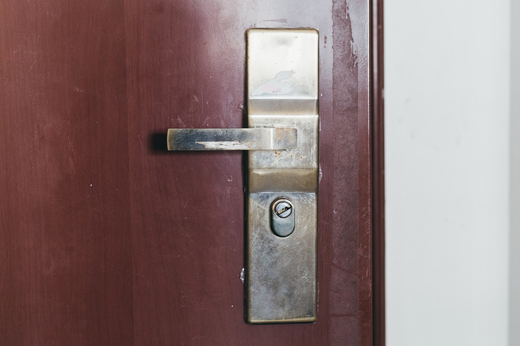 门锁颜色寓意解析,象征,挑战,希望,第1张