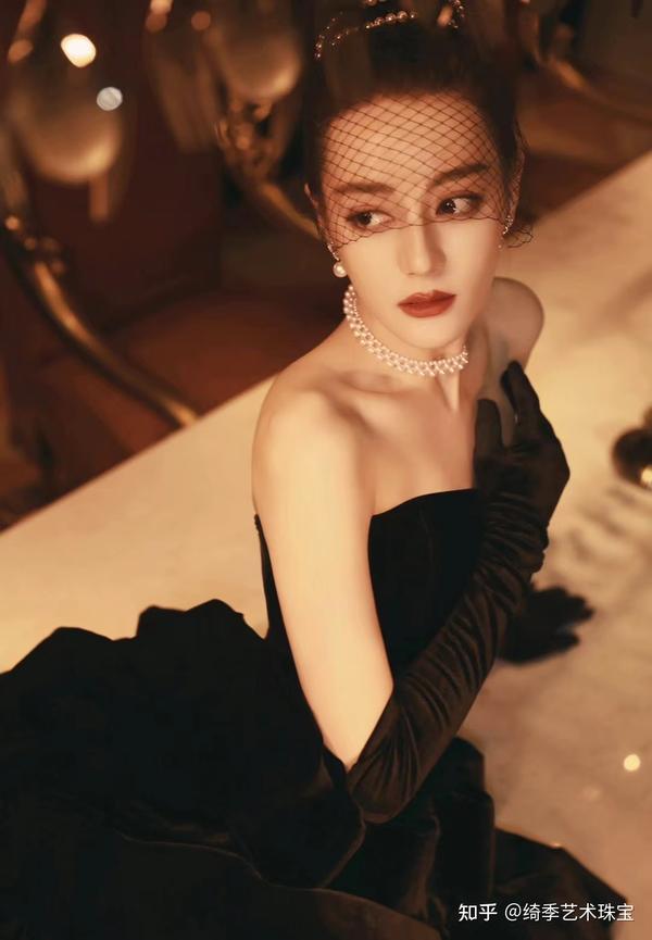 好，用户让我写一篇关于珍珠名字吉凶查询的文章，先写标题，再写内容，内容不少于876个字。首先，我需要理解用户的需求。他们可能是在为孩子起名，或者在名字的好坏，所以需要一篇详细的文章来提供参考,象征,命运,希望,第1张