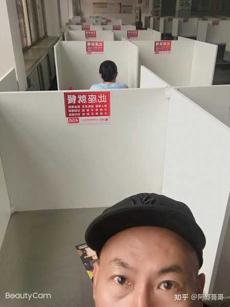 好,用户让我写一篇关于潮湿房间放什么花合适的文章。首先,我需要确定文章的标题,得吸引人又相关。潮湿房间放花,可能用潮湿房间放什么花?讲究你知道吗?这样的标题,既点明了主题,又增加了神秘感,风水,第1张 好,用户让我写一篇关于潮湿房间放什么花合适的文章。首先,我需要确定文章的标题,得吸引人又相关。潮湿房间放花,可能用潮湿房间放什么花?讲究你知道吗?这样的标题,既点明了主题,又增加了神秘感,风水,第1张