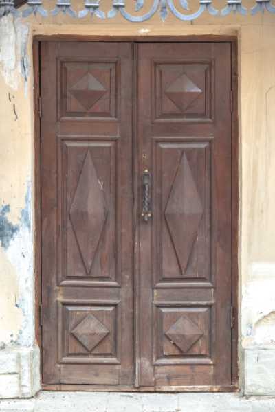 好，用户让我写一篇关于门柱禁忌的文章，标题已经给出，内容要不少于869个字。首先，我需要明确门柱在中的重要性，它对家庭和居住环境的影响。，我得收集相关的知识，确保准确,象征,事业,气场,第1张