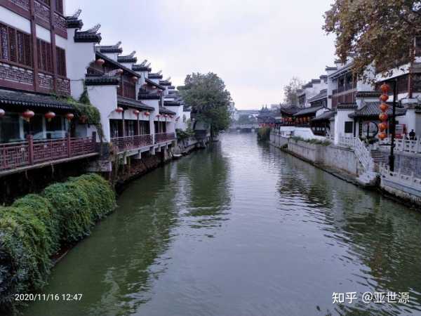 好，用户让我写一篇关于金陵大酒店开业大吉时间的文章，标题和内容都要写。首先，我需要确定文章的标题，得吸引人又相关。金陵大酒店开业大吉时间，可以考虑用一些的词汇，比如大吉大利或者如意之类的,希望,吉时,美好,第1张