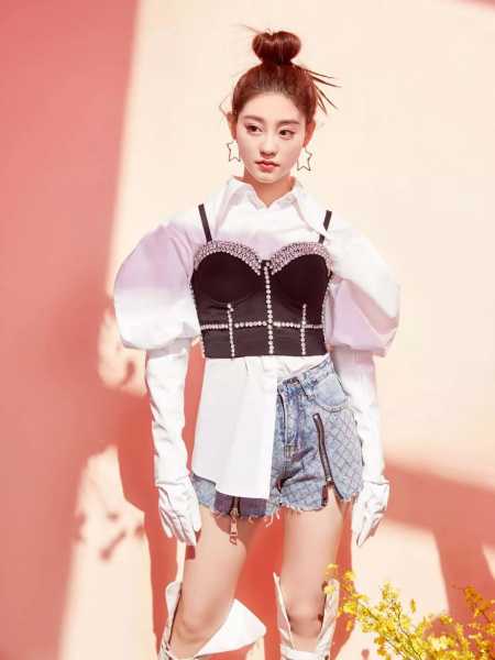 邢菲名字吉凶,揭秘名字背后的运势与命运,命运,事业,希望,第1张 邢菲名字吉凶,揭秘名字背后的运势与命运,命运,事业,希望,第1张