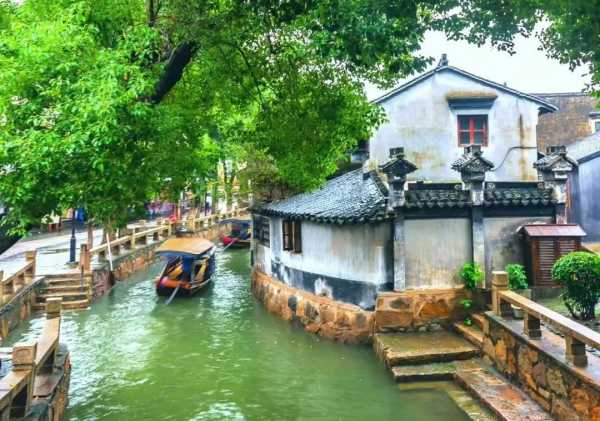 屋里贴窗花的讲究,传统习俗中的家居美学,事业,成功,风水,第1张 屋里贴窗花的讲究,传统习俗中的家居美学,事业,成功,风水,第1张