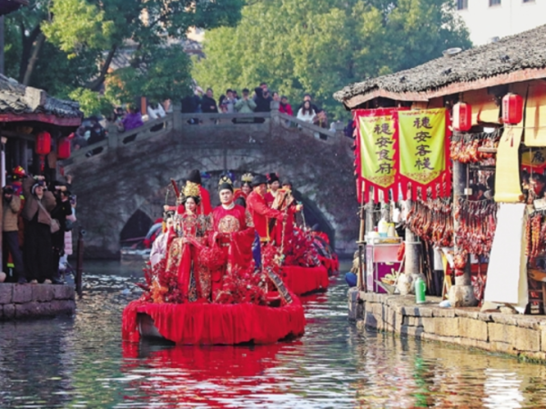 正月初七平安大吉时辰,传承的民俗盛宴,象征,吉时,祈福,第1张 正月初七平安大吉时辰,传承的民俗盛宴,象征,吉时,祈福,第1张