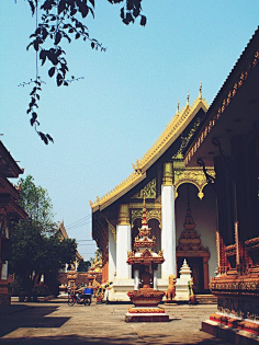 探秘总佛寺求签文化,了解求签流程及费用,开启心灵之旅,希望,求签,吉凶,第1张 探秘总佛寺求签文化,了解求签流程及费用,开启心灵之旅,希望,求签,吉凶,第1张