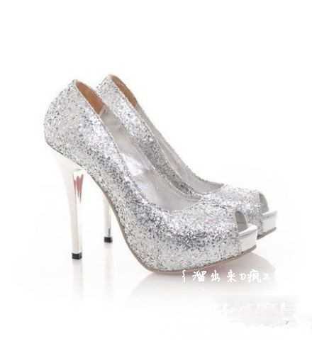 十二星座专属搭配,揭秘你的星座鞋子上新指南!,象征,十二星座,星座,第1张 十二星座专属搭配,揭秘你的星座鞋子上新指南!,象征,十二星座,星座,第1张