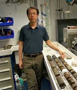 姓名,揭秘李春峰的吉凶命运,助你趋吉避凶!,象征,命运,事业,第1张 姓名,揭秘李春峰的吉凶命运,助你趋吉避凶!,象征,命运,事业,第1张