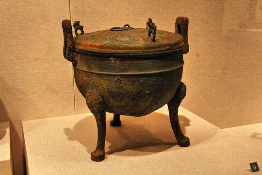 探寻放置黄铜米缸的吉时,古人的智慧与生活美学,象征,命运,事业,第1张 探寻放置黄铜米缸的吉时,古人的智慧与生活美学,象征,命运,事业,第1张