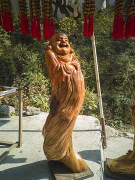 佛堂求签大全，探寻神秘签文，体验传统文化魅力,求签,吉凶,寺庙,第1张