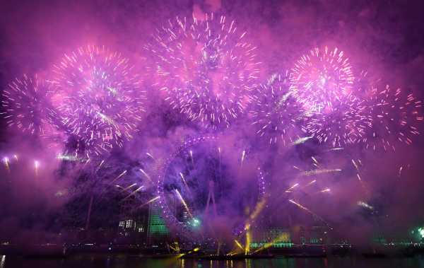 绽放,指尖求签,礼花求签表情图的魅力与传播,求签,抽签,第1张 绽放,指尖求签,礼花求签表情图的魅力与传播,求签,抽签,第1张